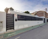 Revente - Villa -
Pinar de Campoverde - Inland