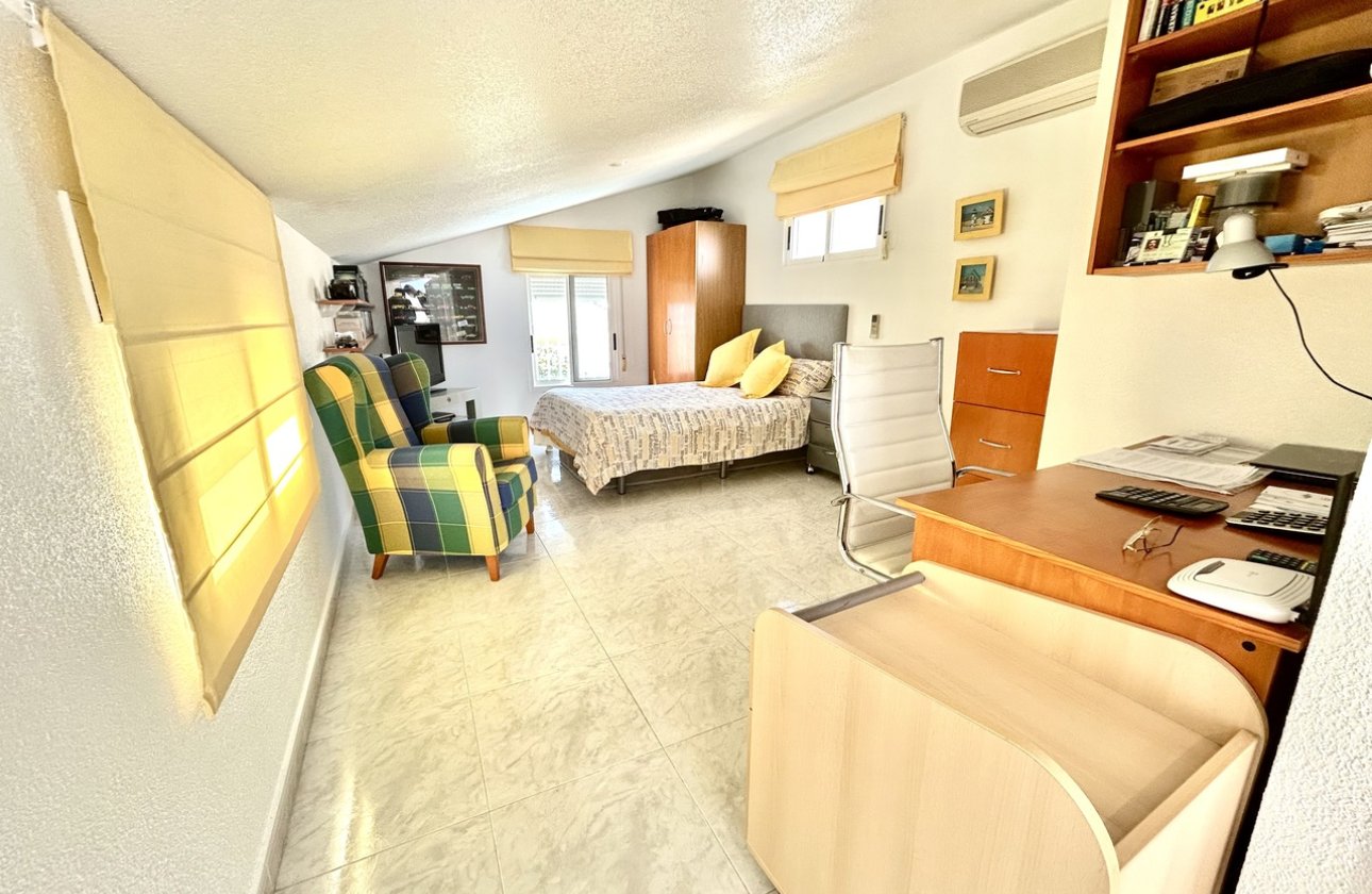 Revente - Villa -
Pinar de Campoverde - Inland