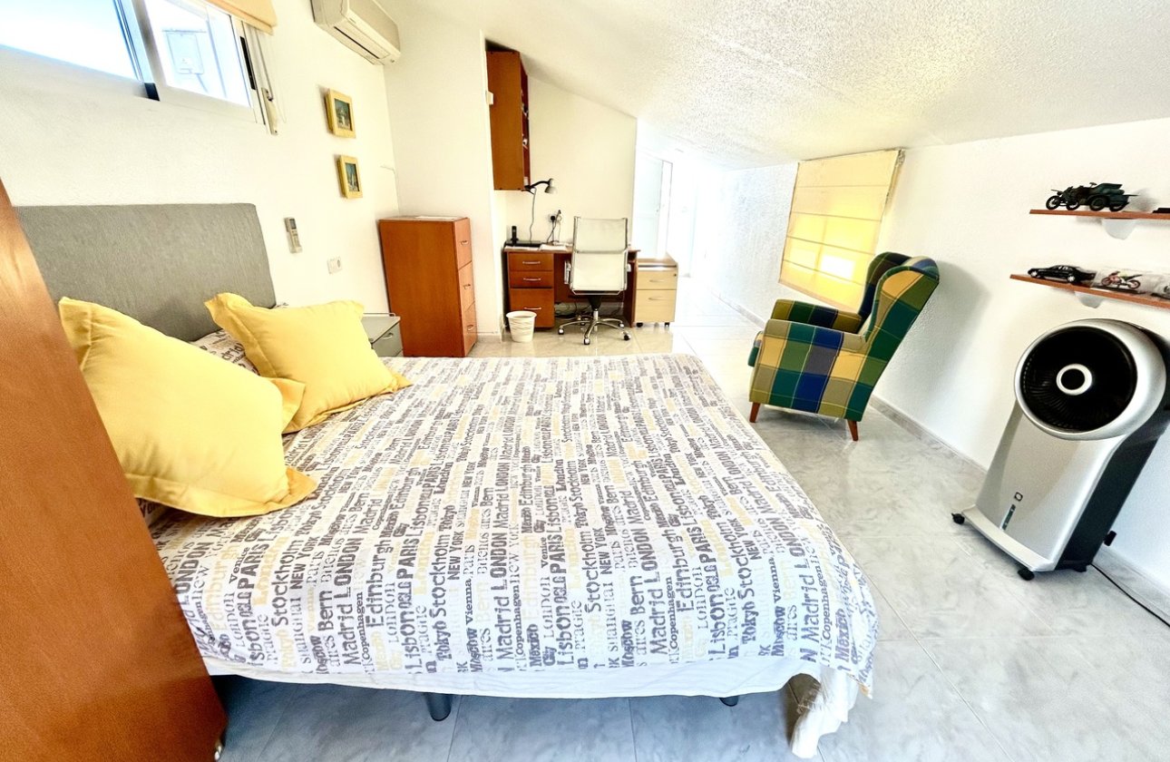 Revente - Villa -
Pinar de Campoverde - Inland