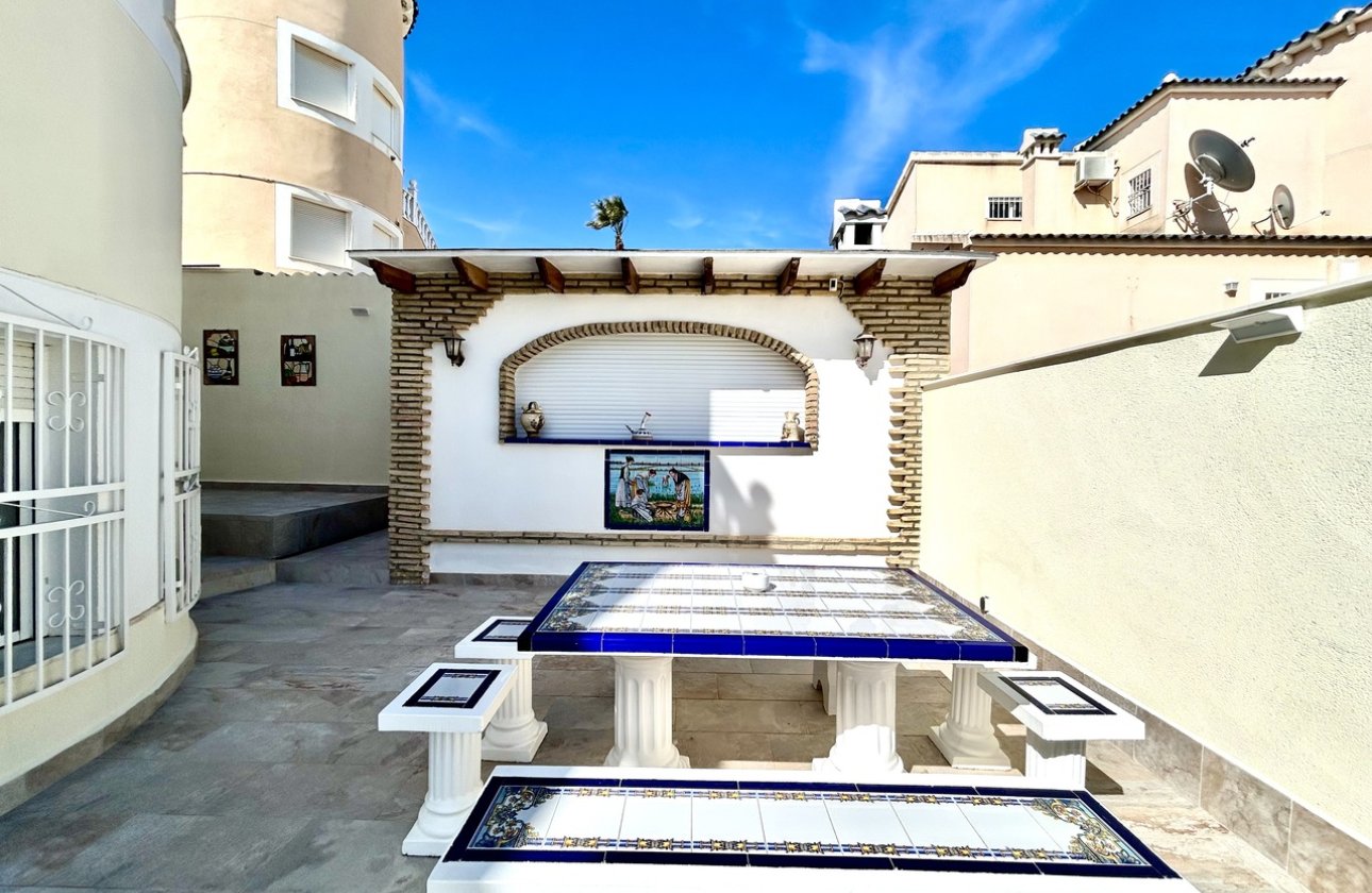 Revente - Villa -
Pinar de Campoverde - Inland