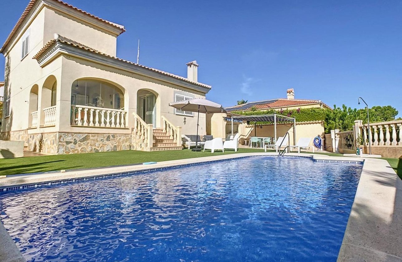 Revente - Villa -
Pinar de Campoverde - Inland