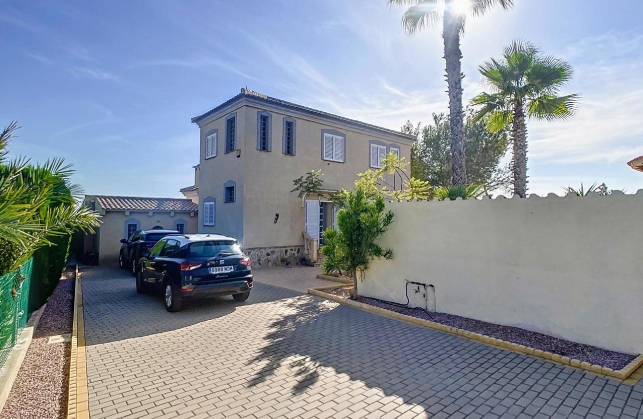 Revente - Villa -
Pinar de Campoverde - Inland