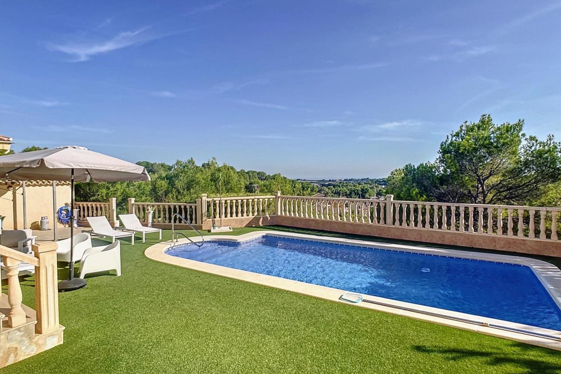 Revente - Villa -
Pinar de Campoverde - Inland