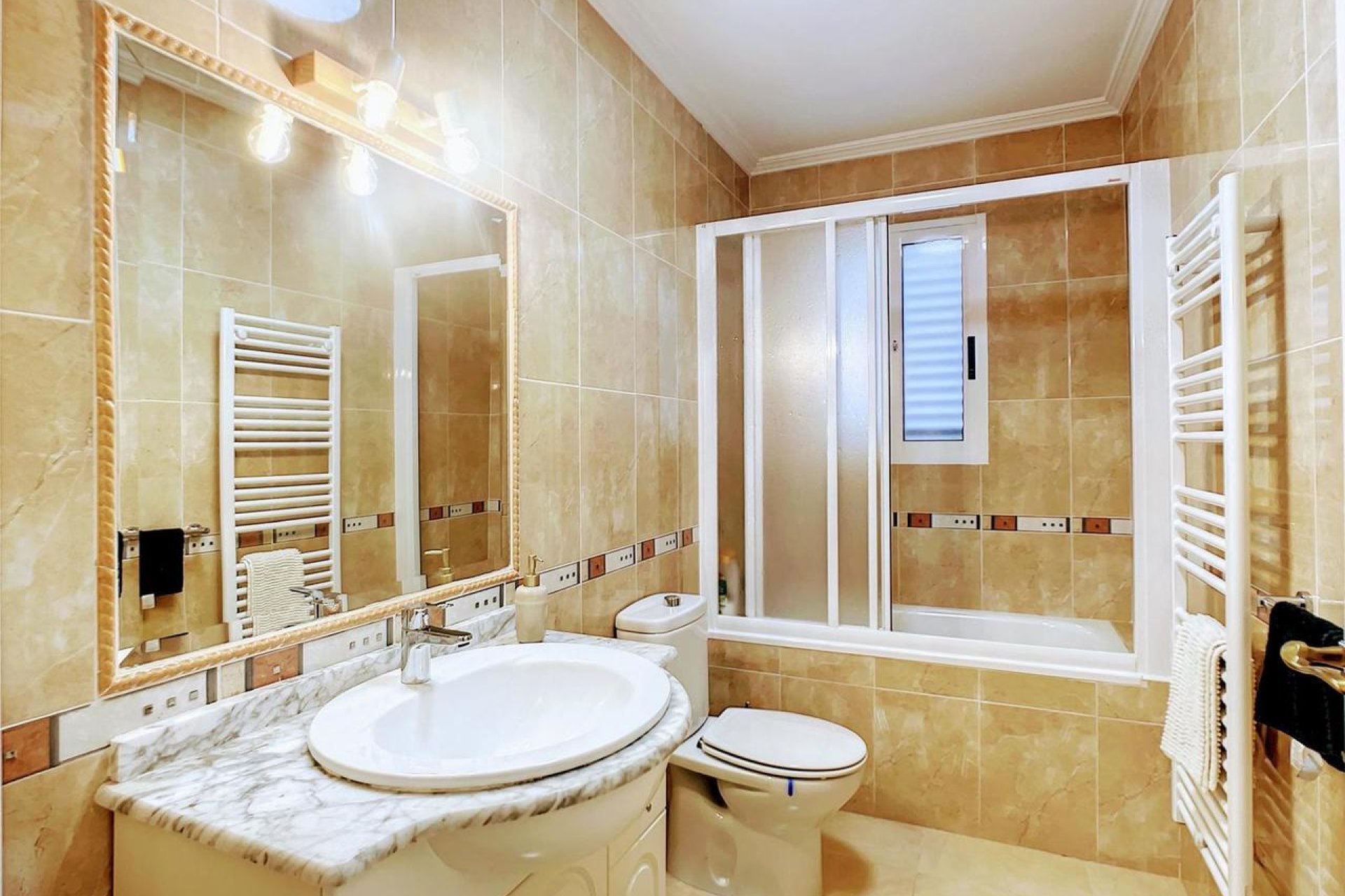 Revente - Villa -
Pinar de Campoverde - Inland