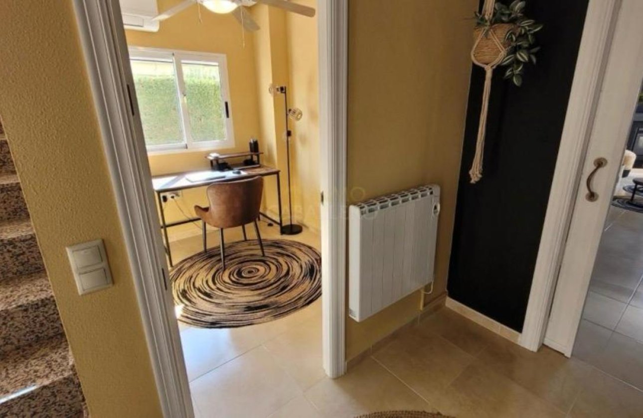 Revente - Villa -
Pinar de Campoverde - Inland