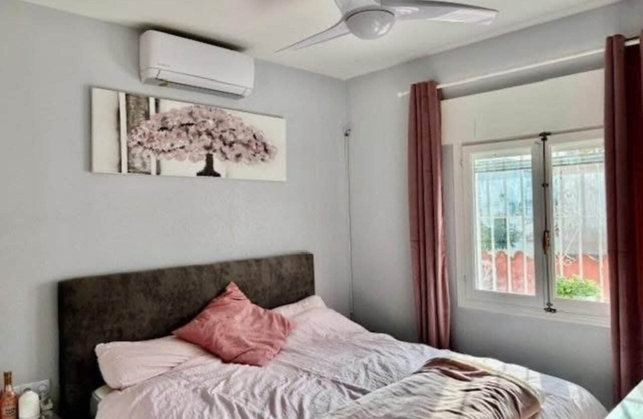 Revente - Villa -
Playa Flamenca - Costa Blanca