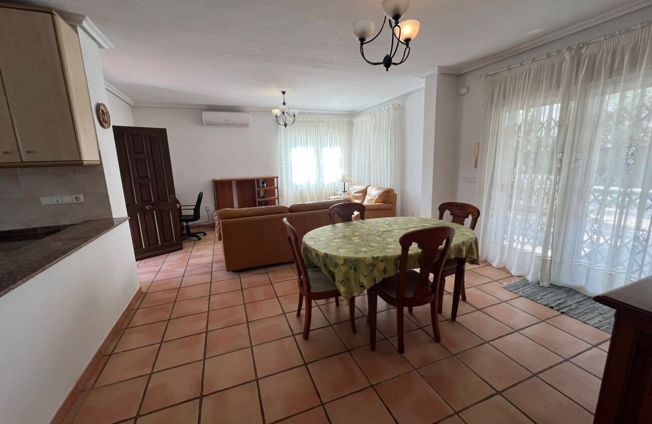 Revente - Villa -
Playa Flamenca