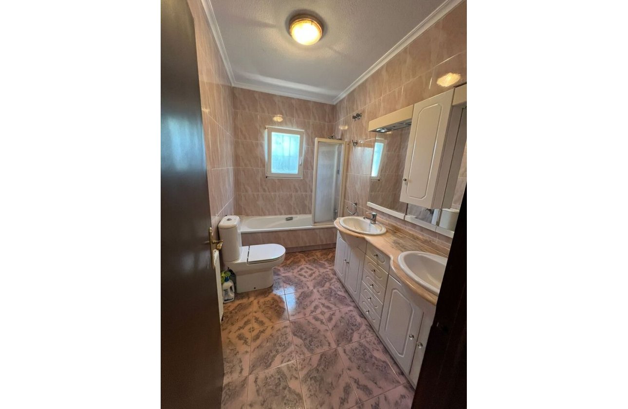 Revente - Villa -
Playa Flamenca