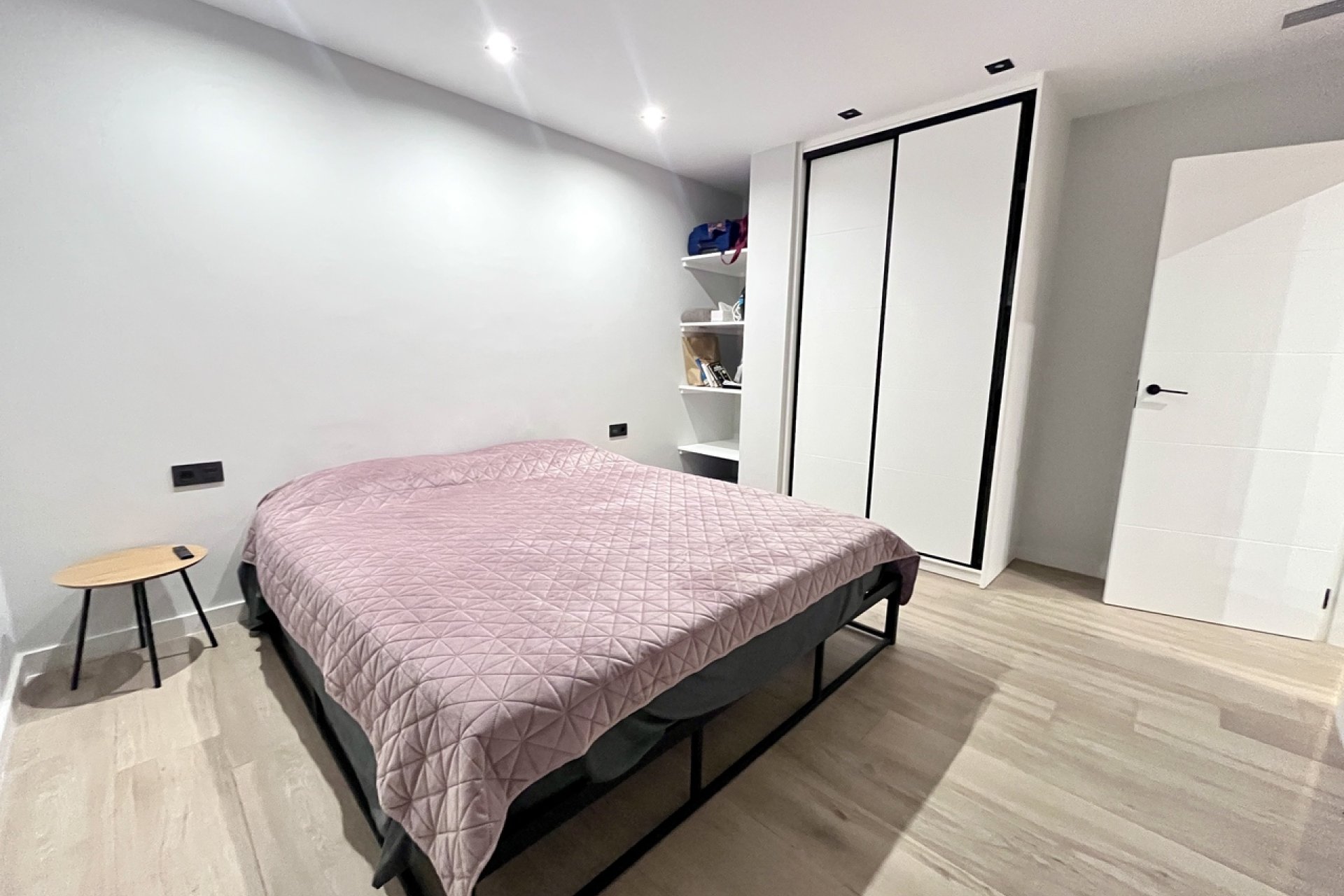 Revente - Villa -
Punta Prima - Costa Blanca