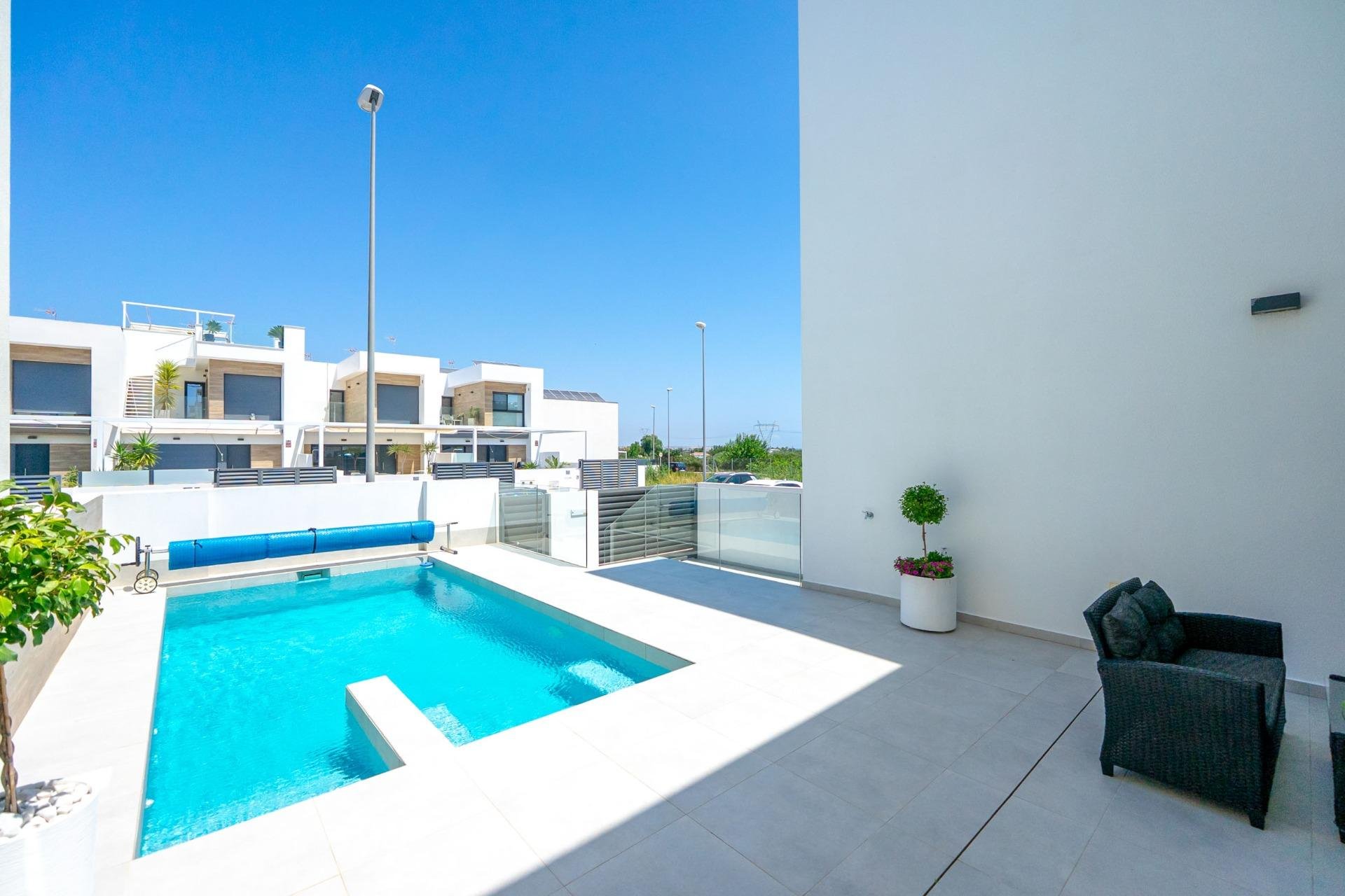 Revente - Villa -
Rojales - Benimar
