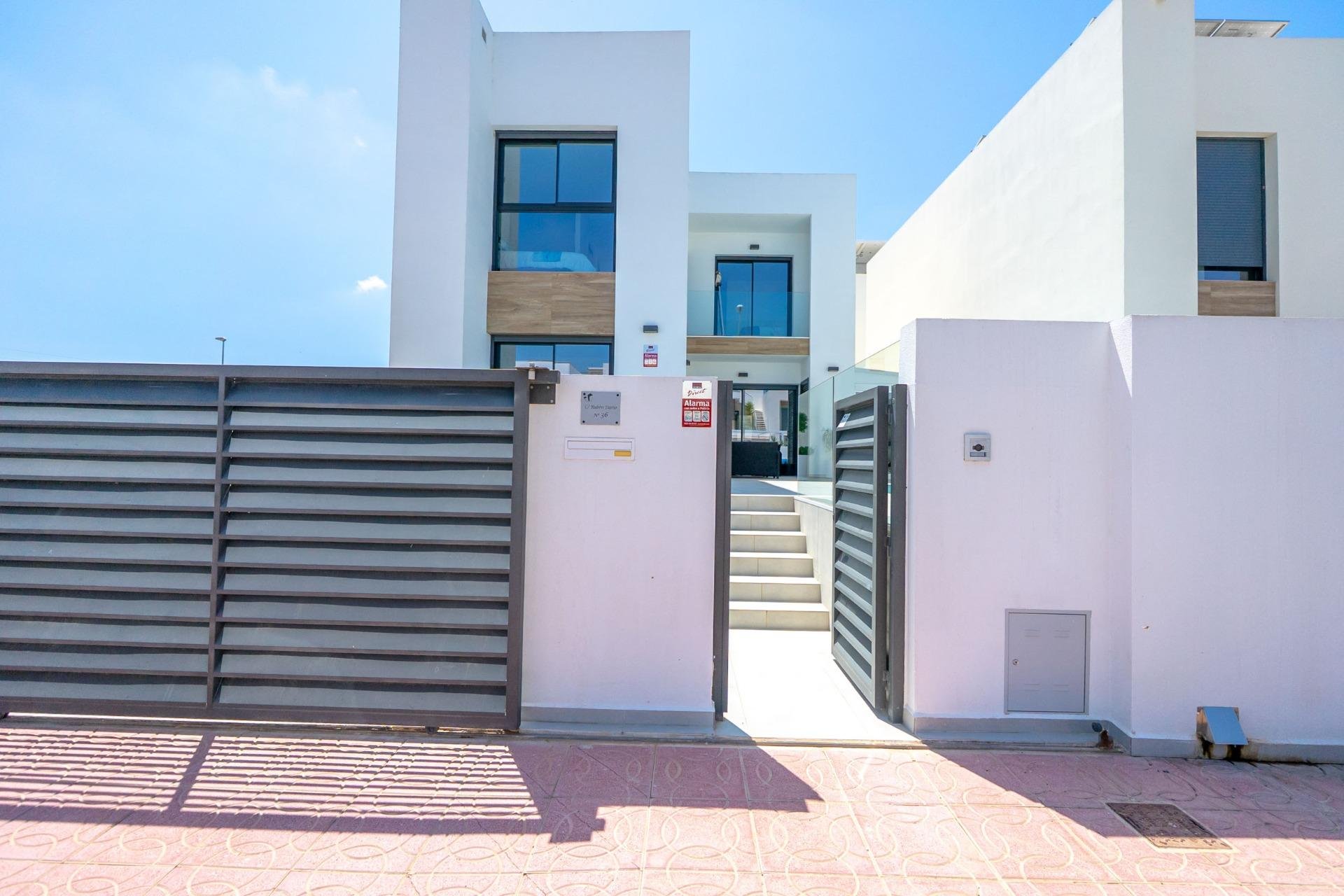Revente - Villa -
Rojales - Benimar