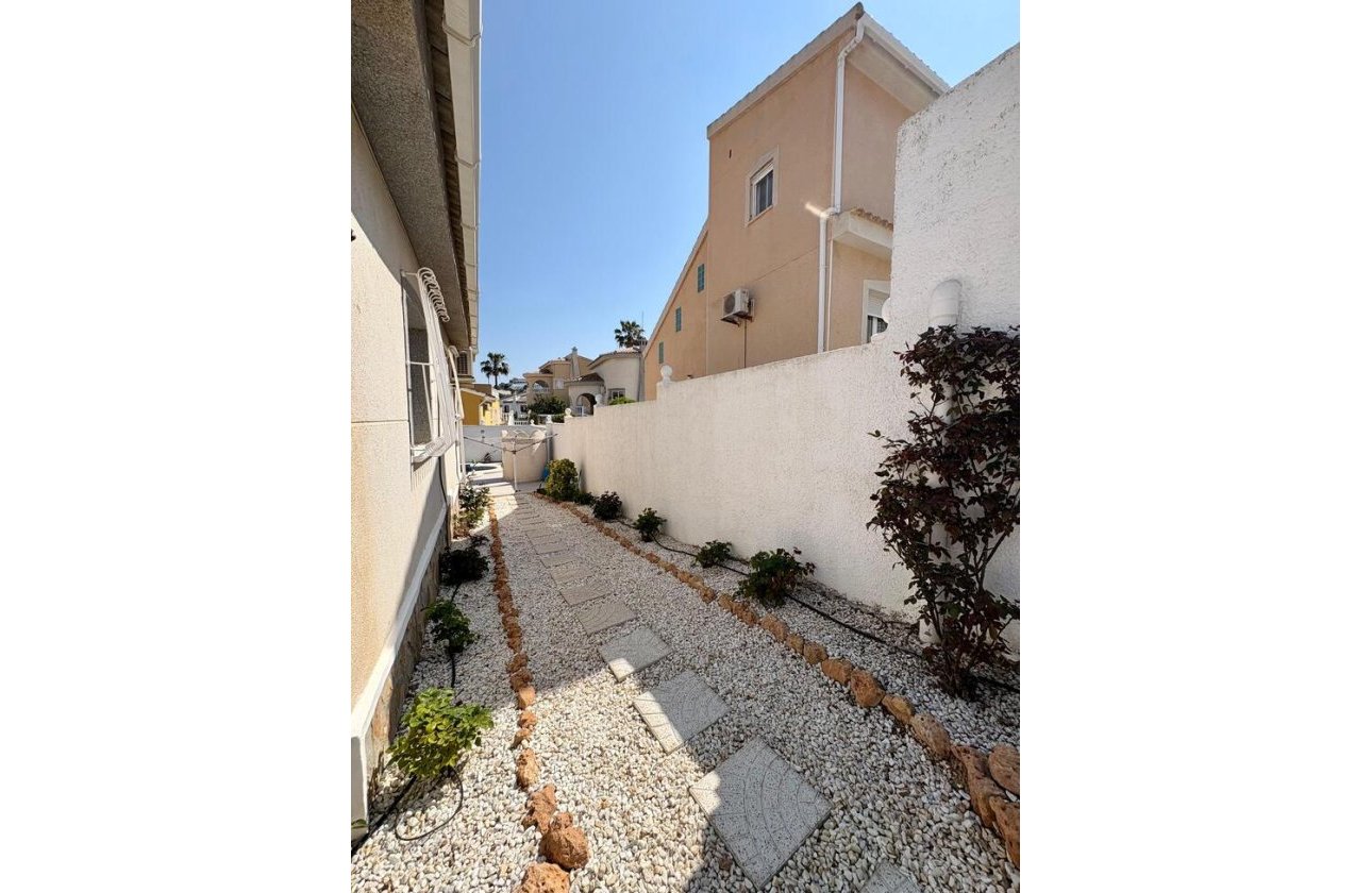 Revente - Villa -
Rojales - Costa Blanca