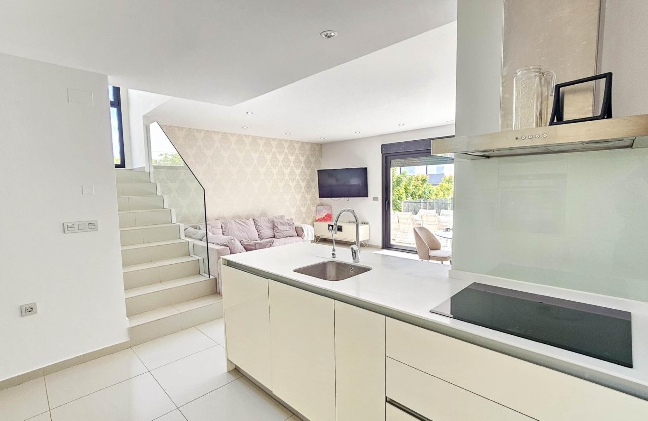 Revente - Villa -
Rojales - Cuidad Quesada