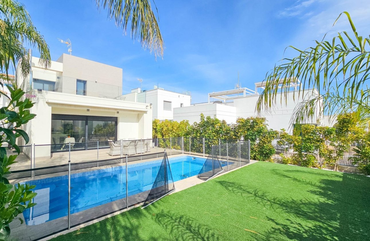 Revente - Villa -
Rojales - Cuidad Quesada