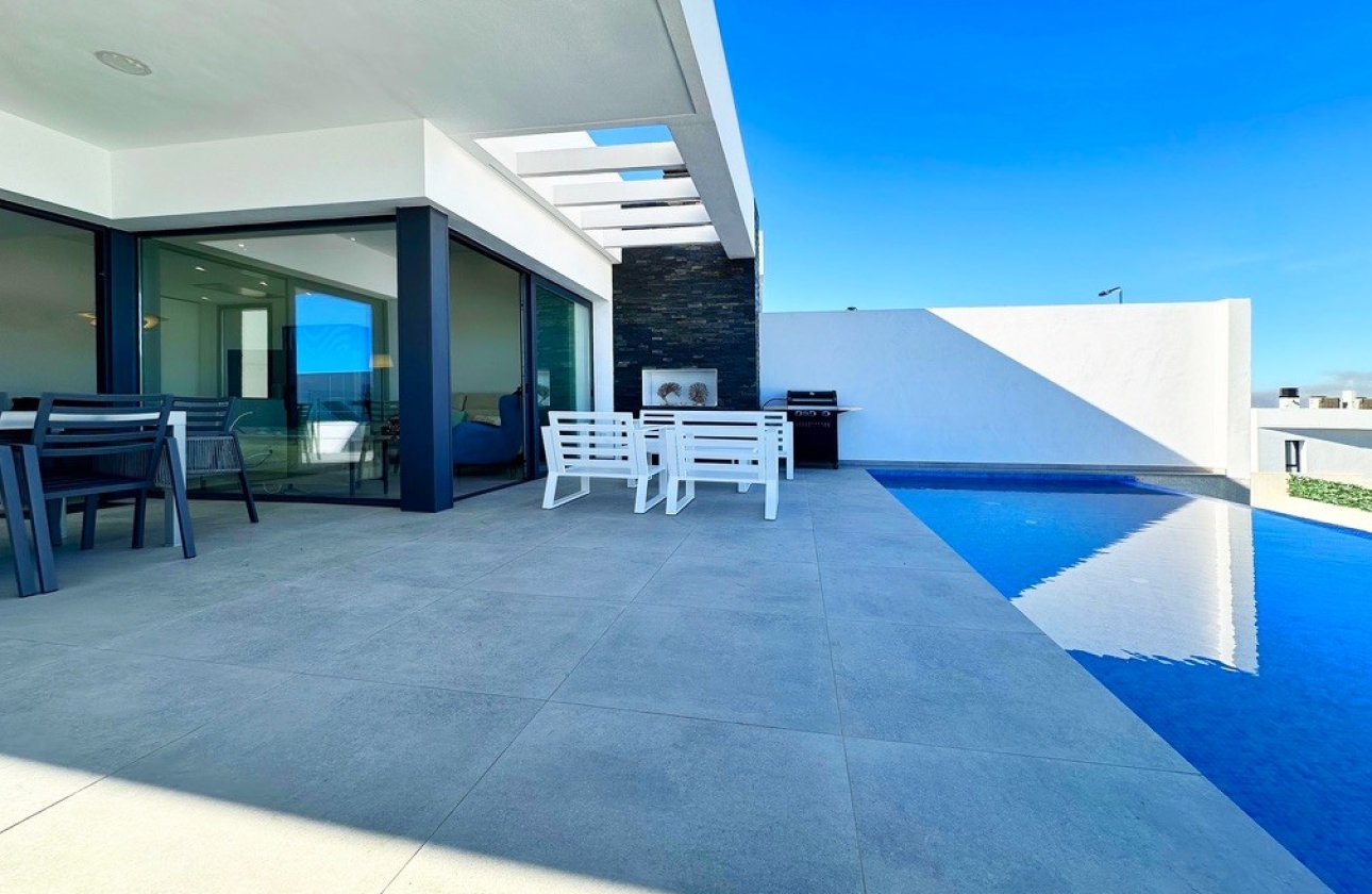 Revente - Villa -
Rojales - Inland