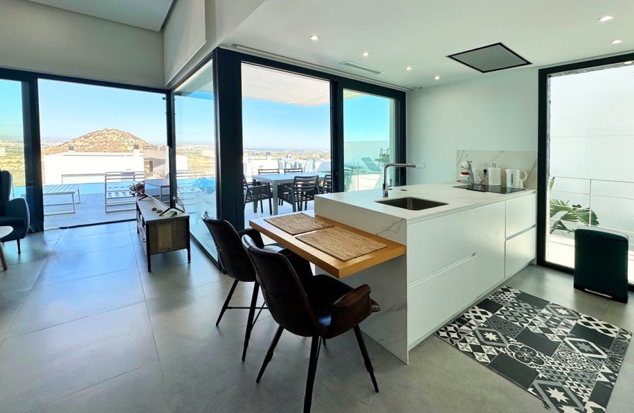 Revente - Villa -
Rojales - Inland