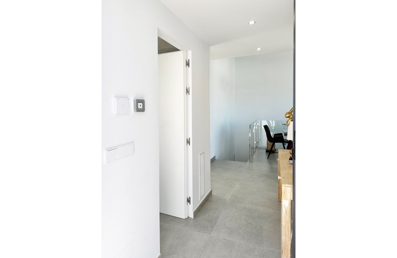 Revente - Villa -
Rojales - Inland