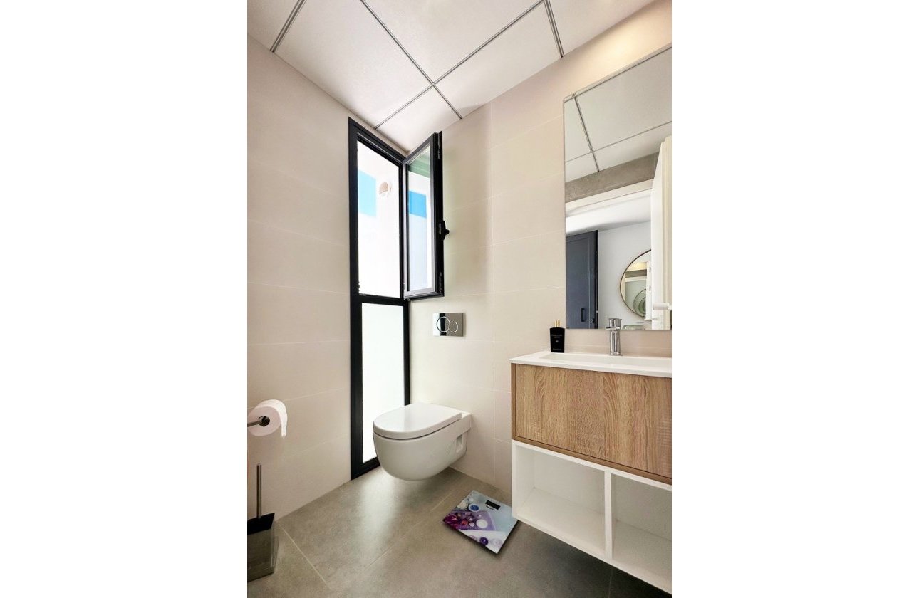 Revente - Villa -
Rojales - Inland