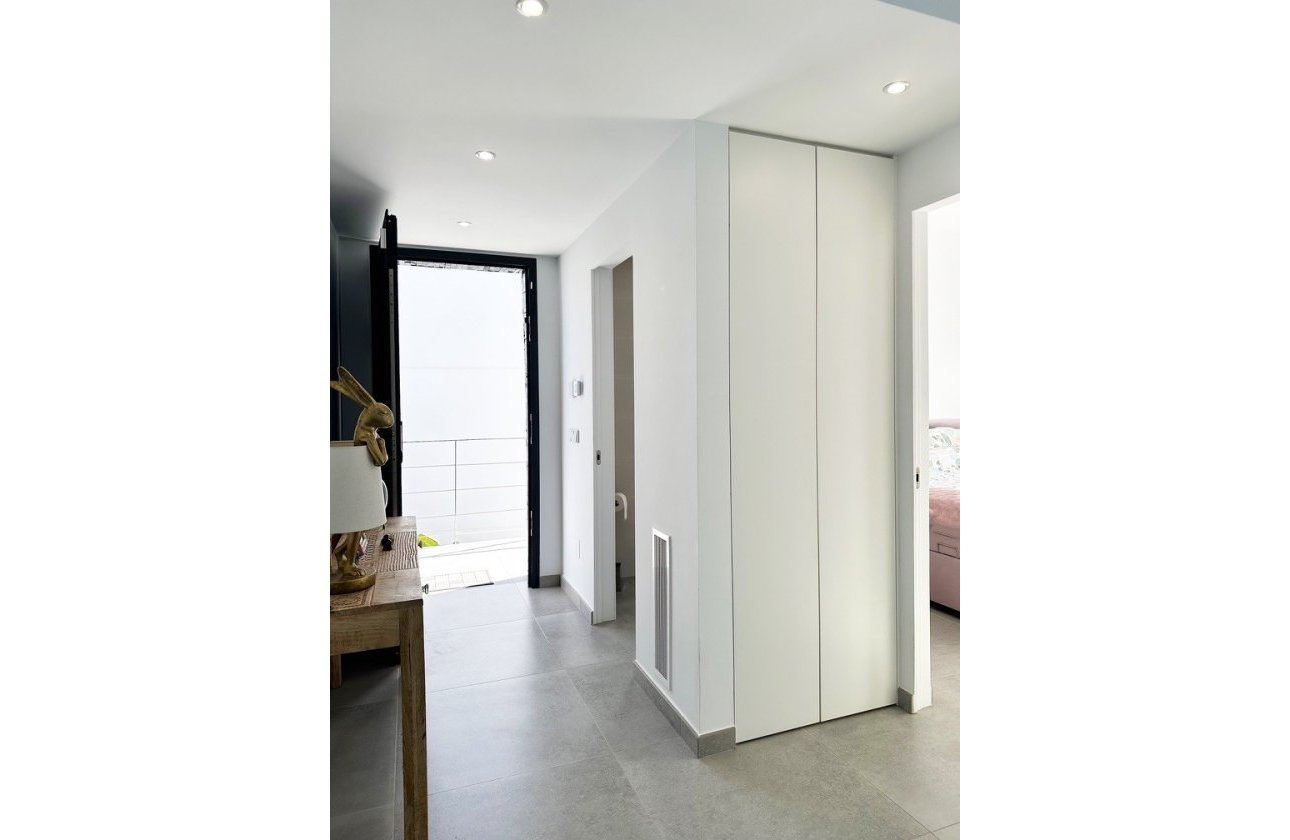 Revente - Villa -
Rojales - Inland