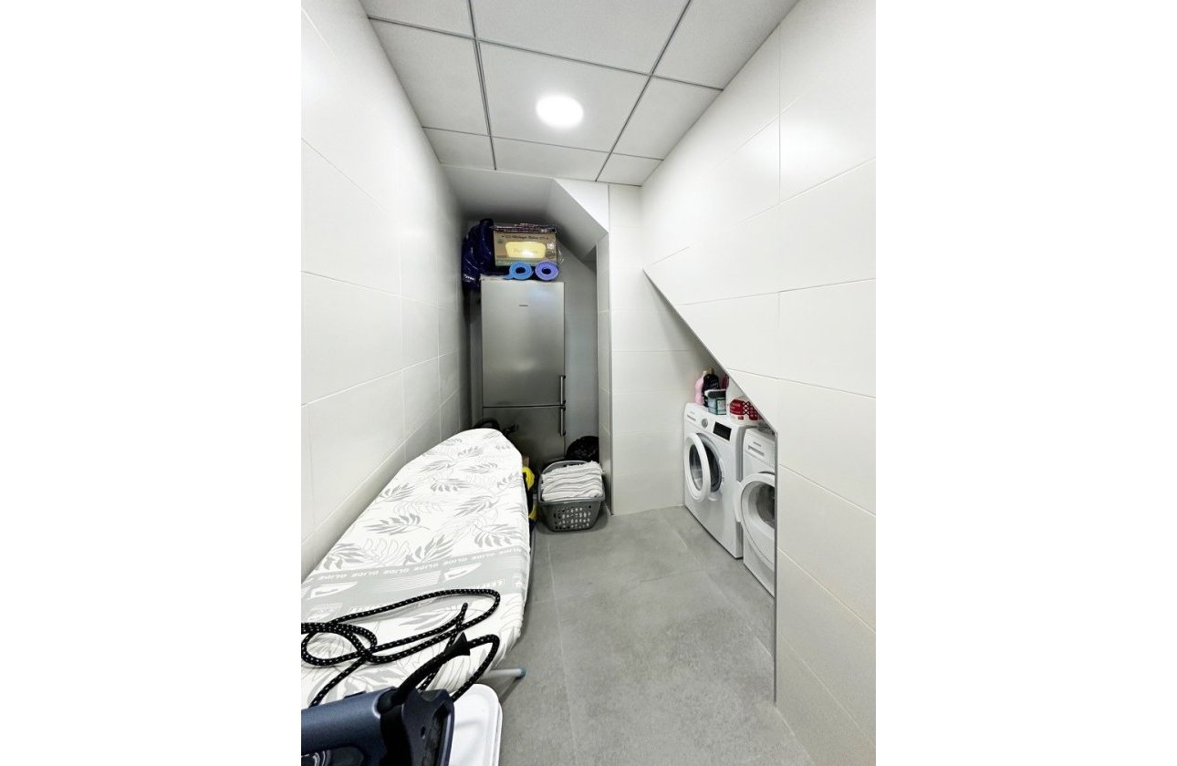 Revente - Villa -
Rojales - Inland