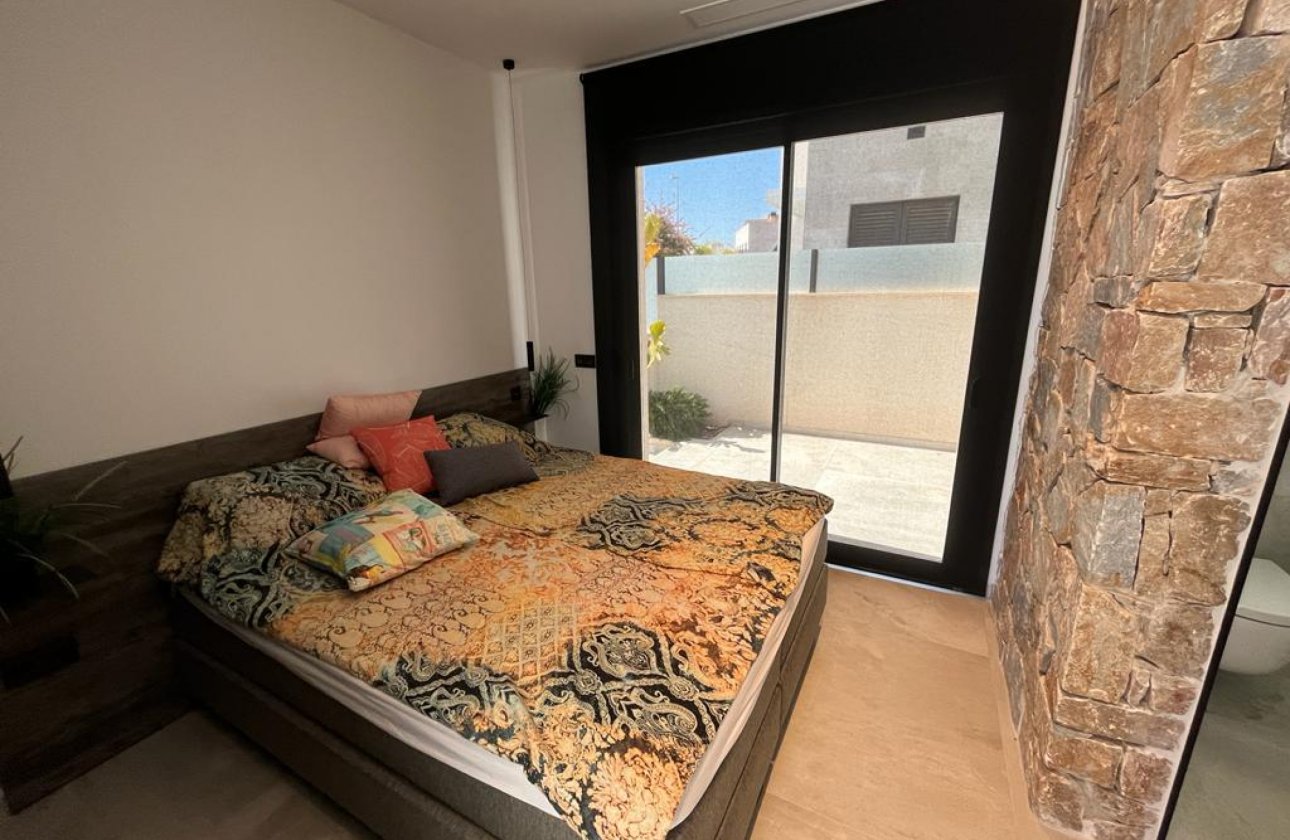 Revente - Villa -
Rojales - Inland