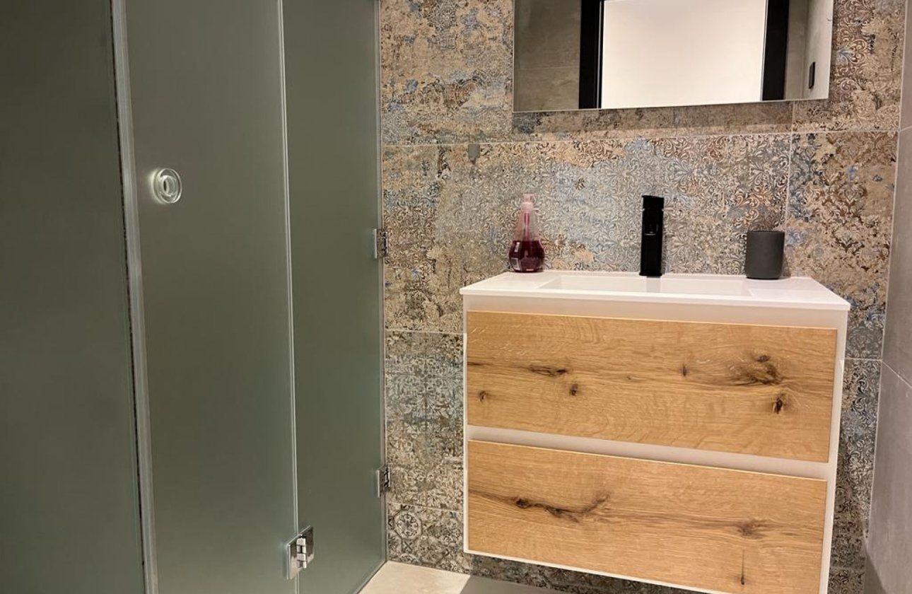 Revente - Villa -
Rojales - Inland