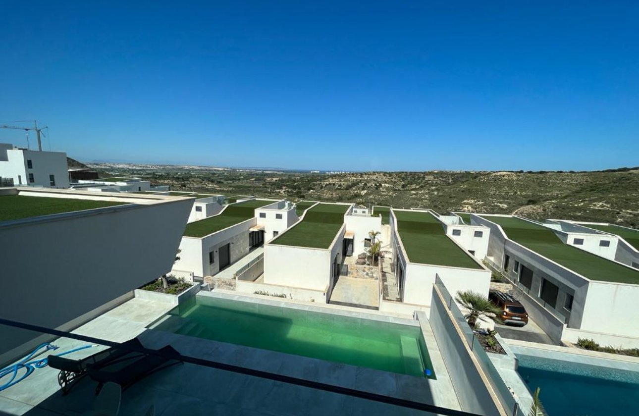 Revente - Villa -
Rojales - Inland