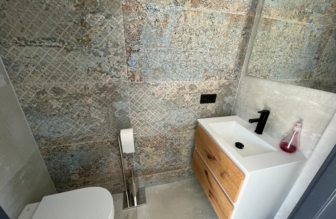 Revente - Villa -
Rojales - Inland