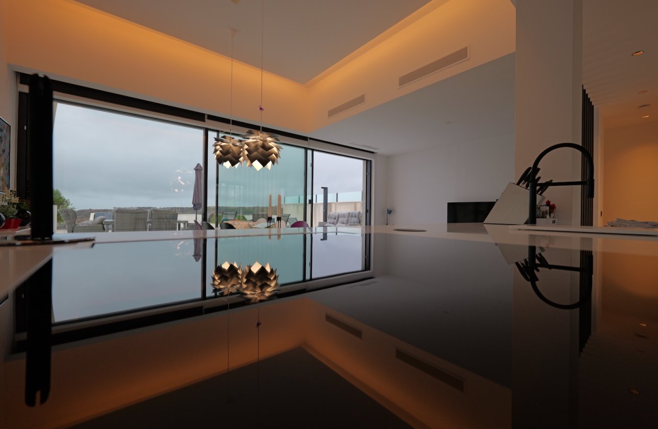 Revente - Villa -
Rojales - Inland