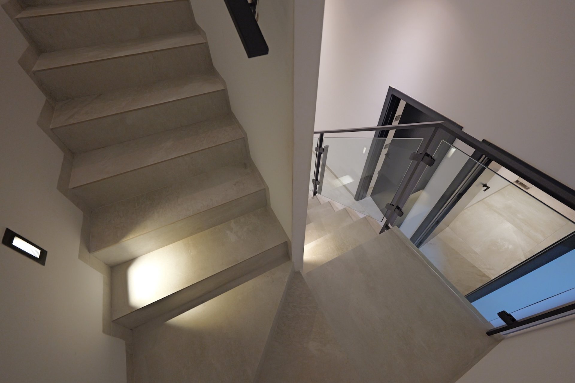 Revente - Villa -
Rojales - Inland