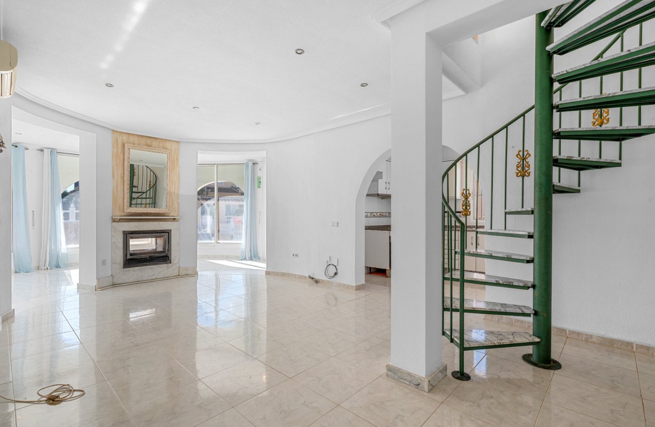 Revente - Villa -
Rojales - Inland