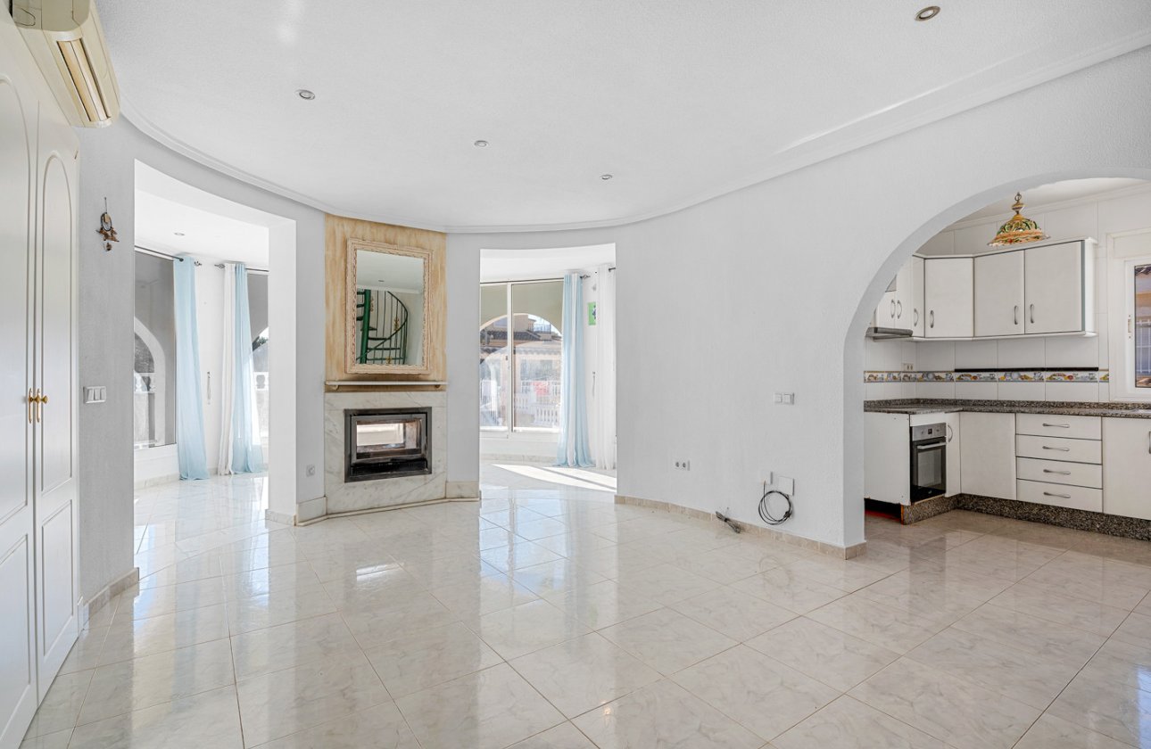 Revente - Villa -
Rojales - Inland