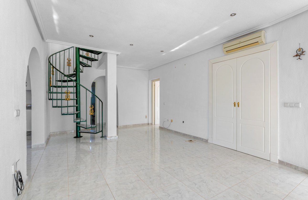 Revente - Villa -
Rojales - Inland