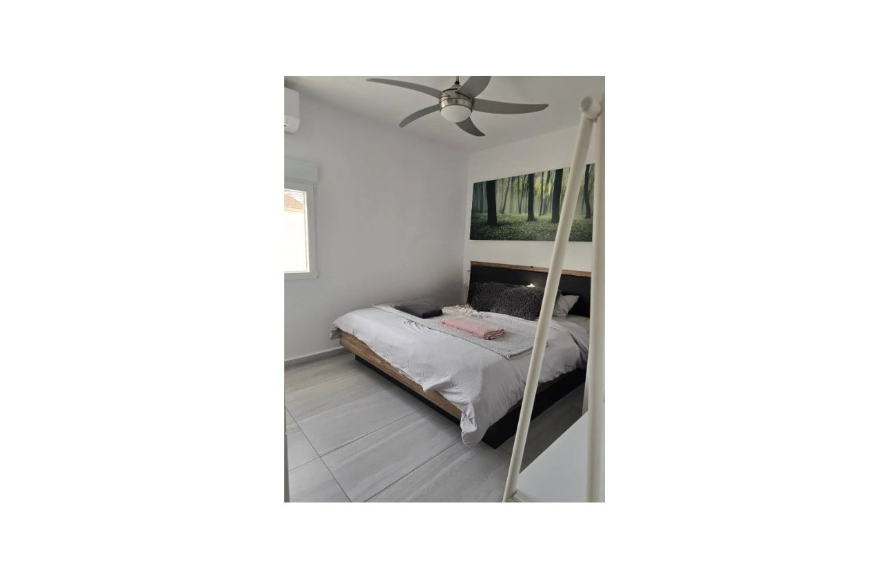 Revente - Villa -
Rojales - Inland