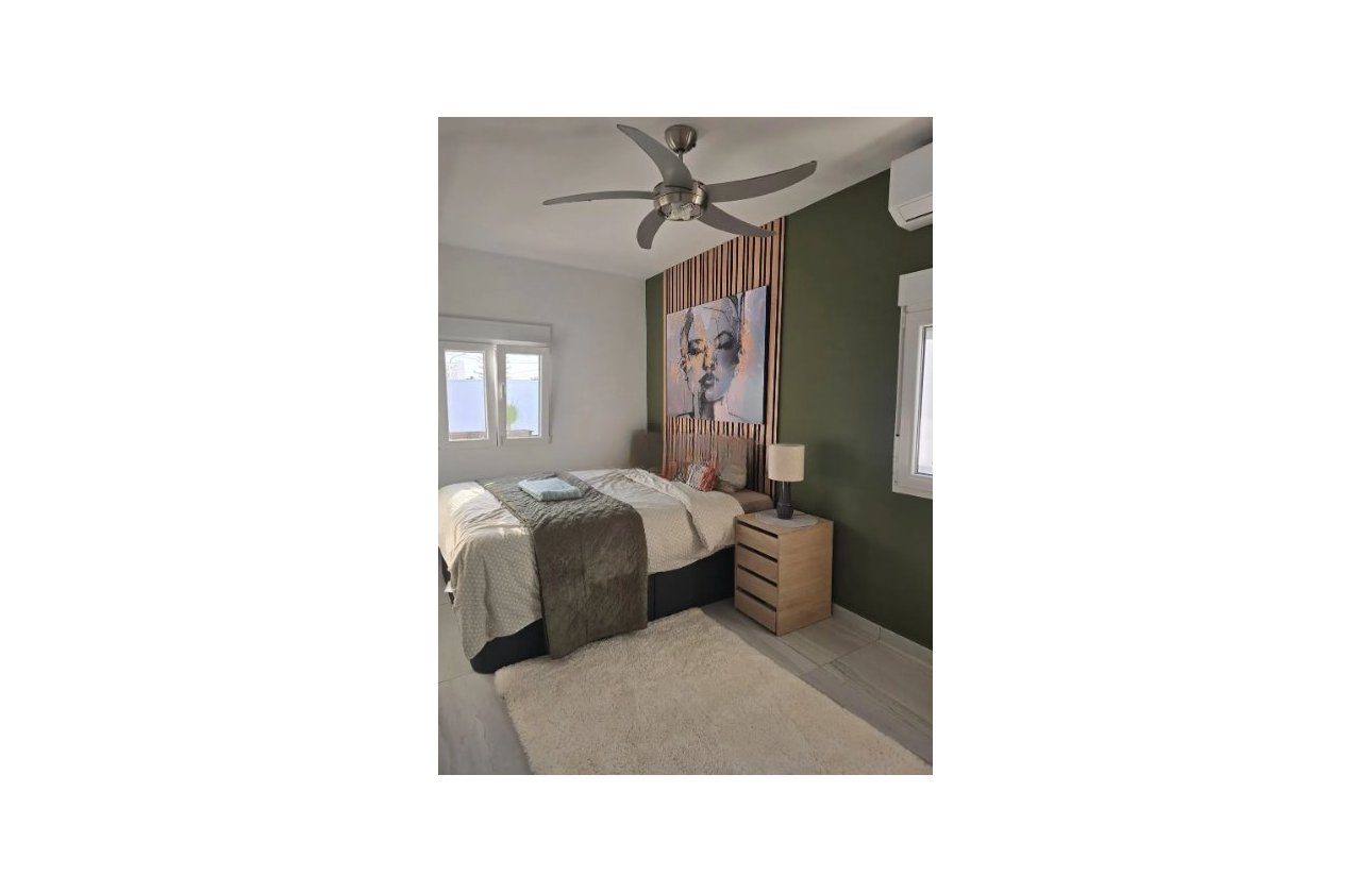 Revente - Villa -
Rojales - Inland