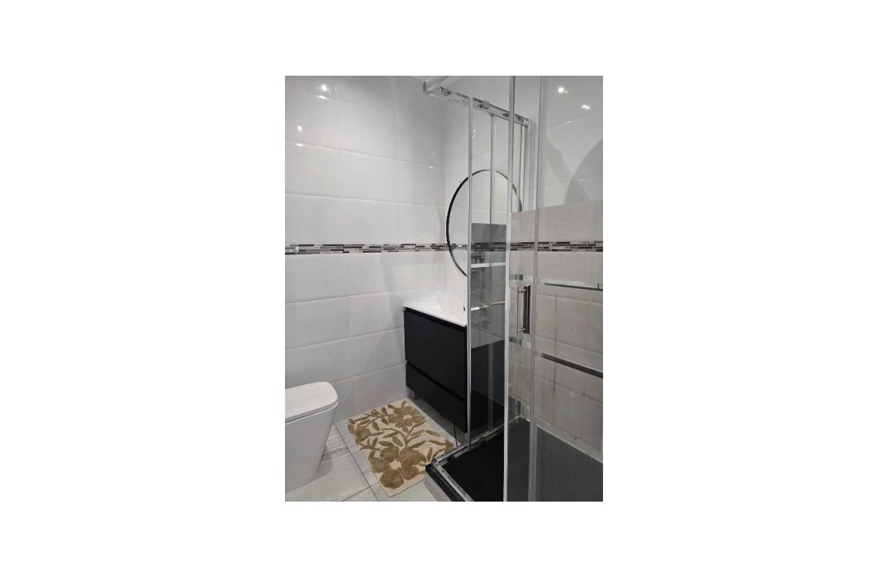 Revente - Villa -
Rojales - Inland