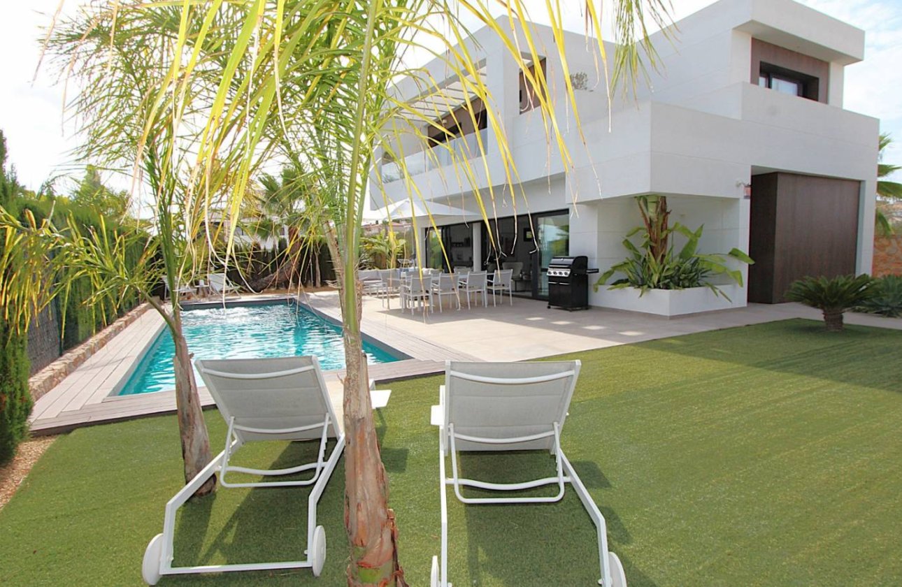 Revente - Villa -
Rojales - Inland