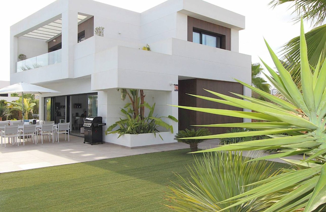 Revente - Villa -
Rojales - Inland