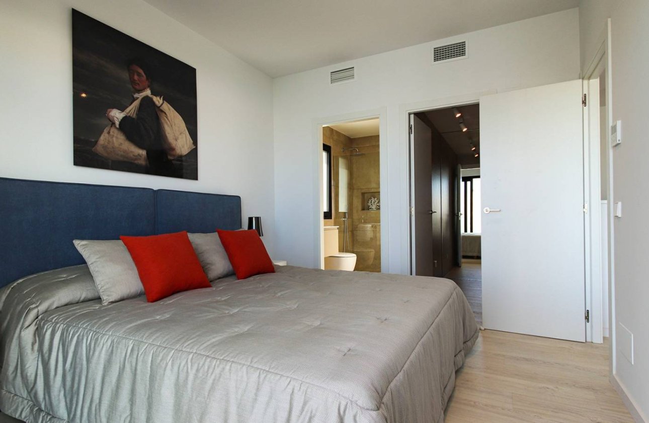 Revente - Villa -
Rojales - Inland