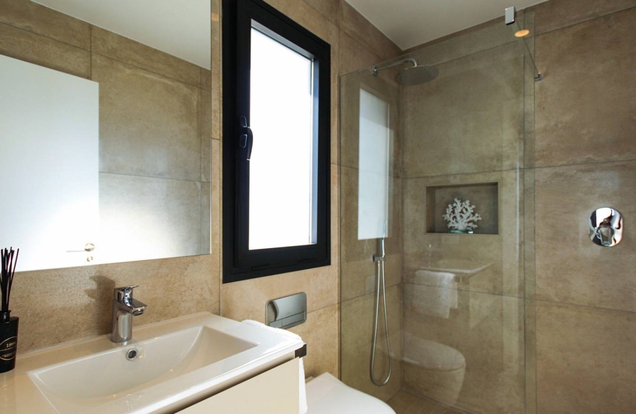 Revente - Villa -
Rojales - Inland