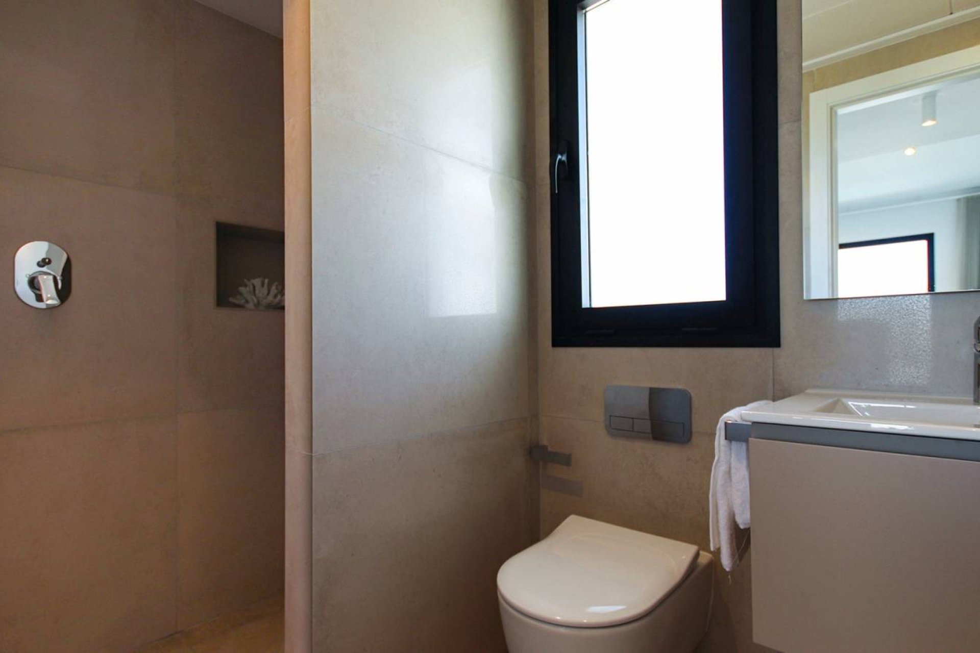 Revente - Villa -
Rojales - Inland