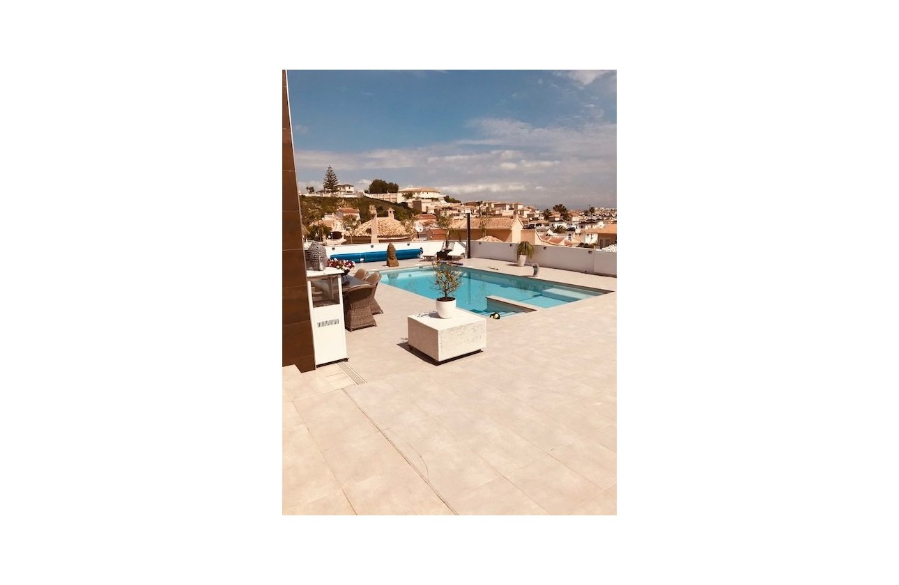 Revente - Villa -
Rojales - Inland