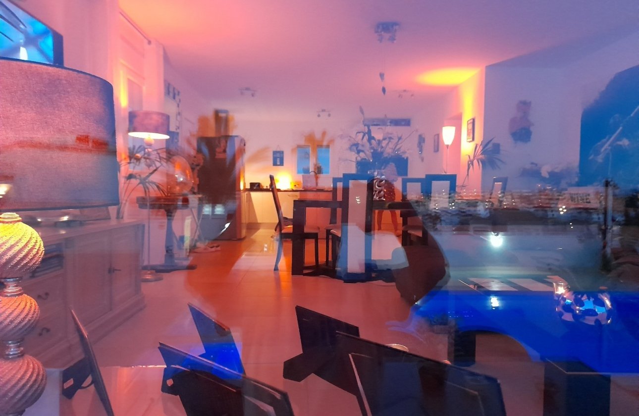 Revente - Villa -
Rojales - Inland