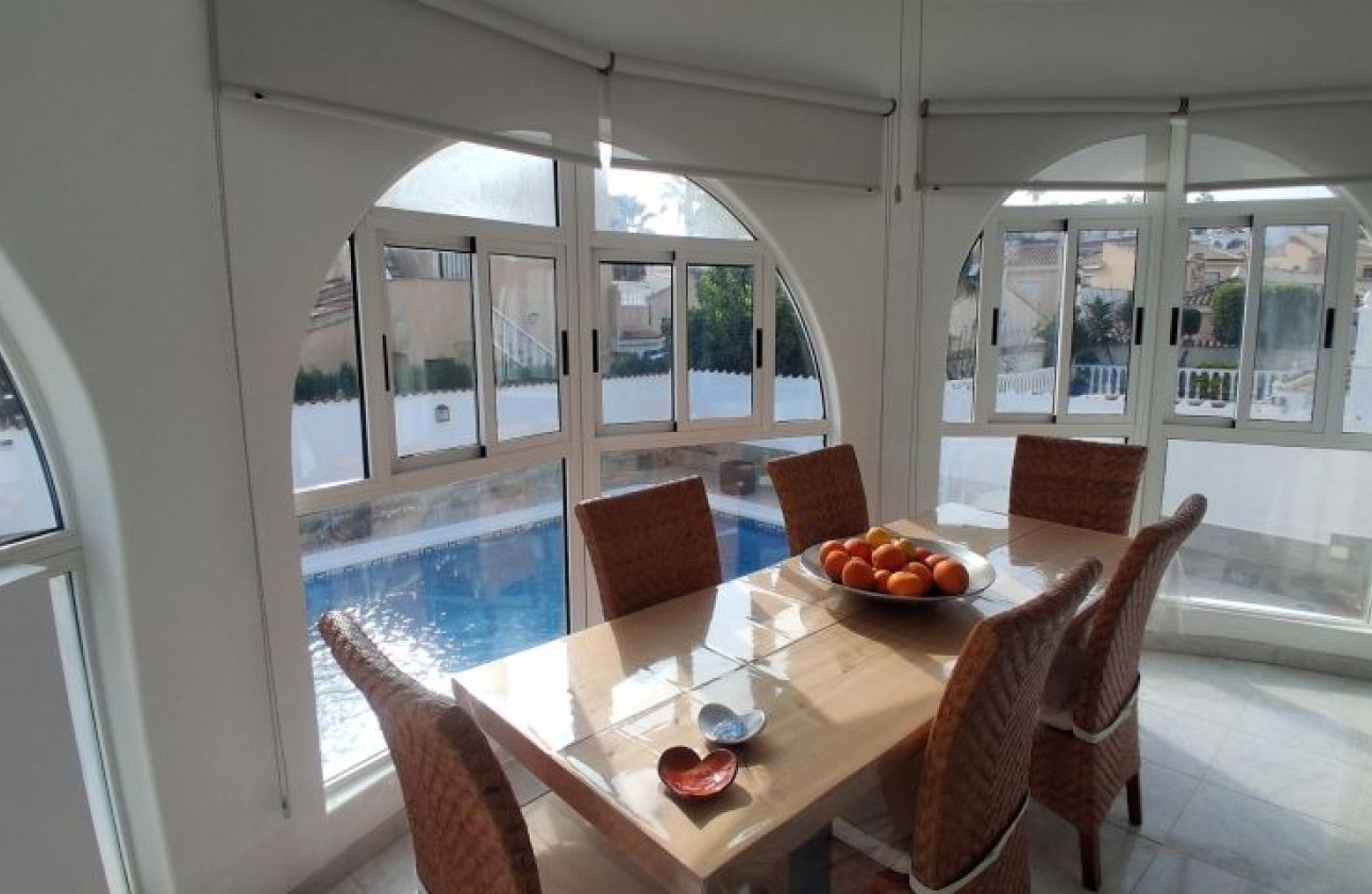 Revente - Villa -
Rojales - Inland