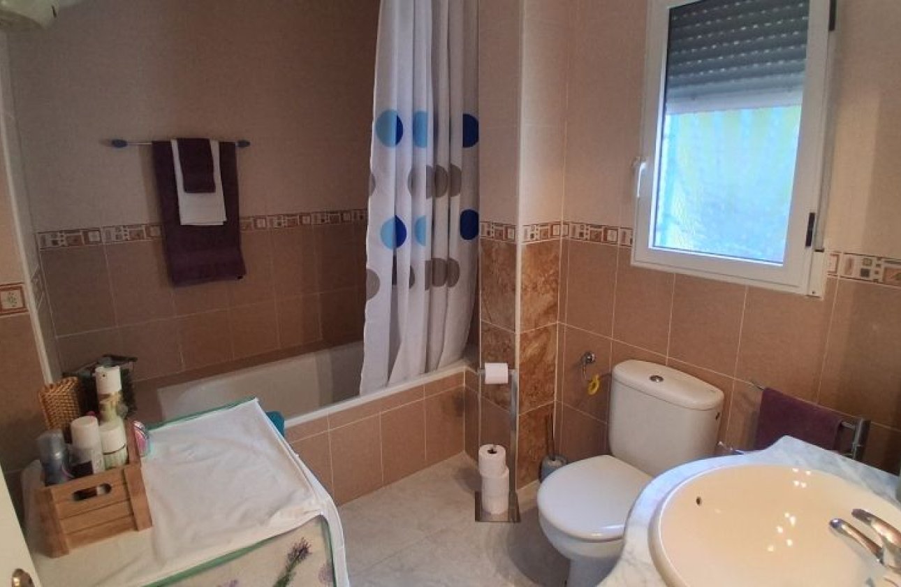 Revente - Villa -
Rojales - Inland