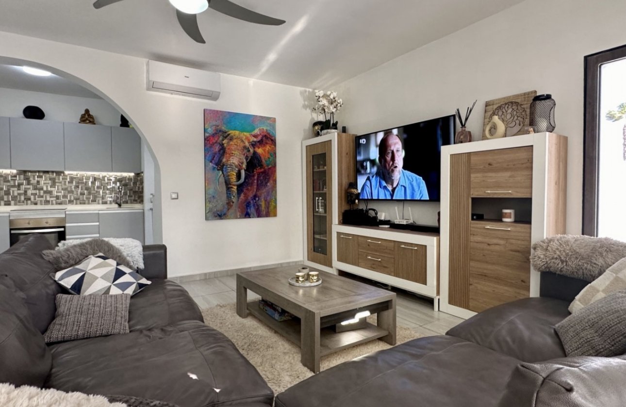 Revente - Villa -
Rojales - Inland