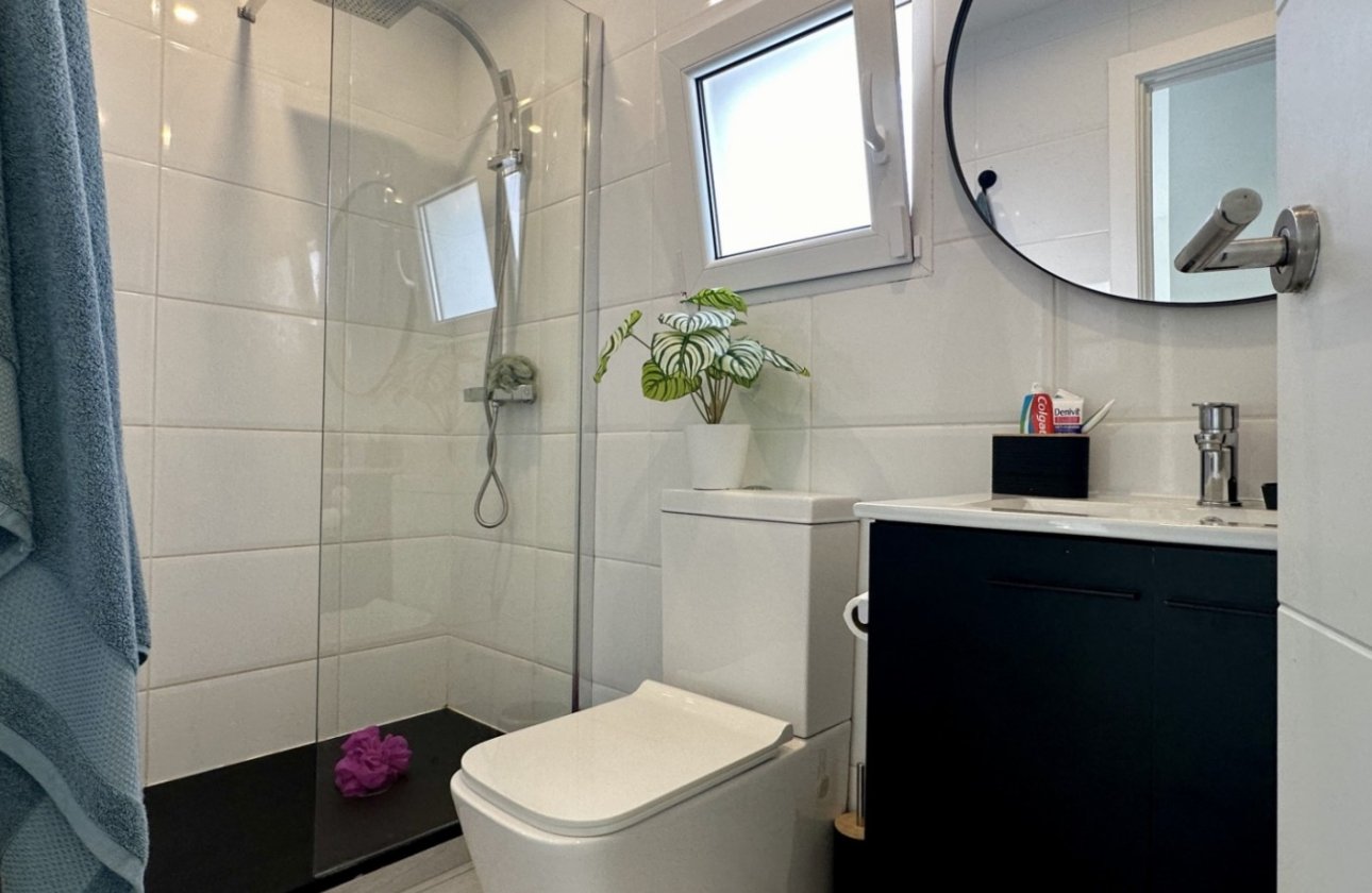 Revente - Villa -
Rojales - Inland