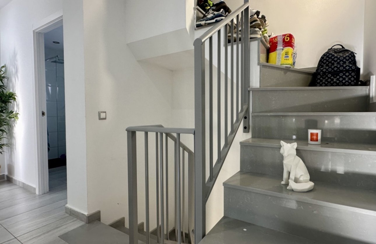 Revente - Villa -
Rojales - Inland