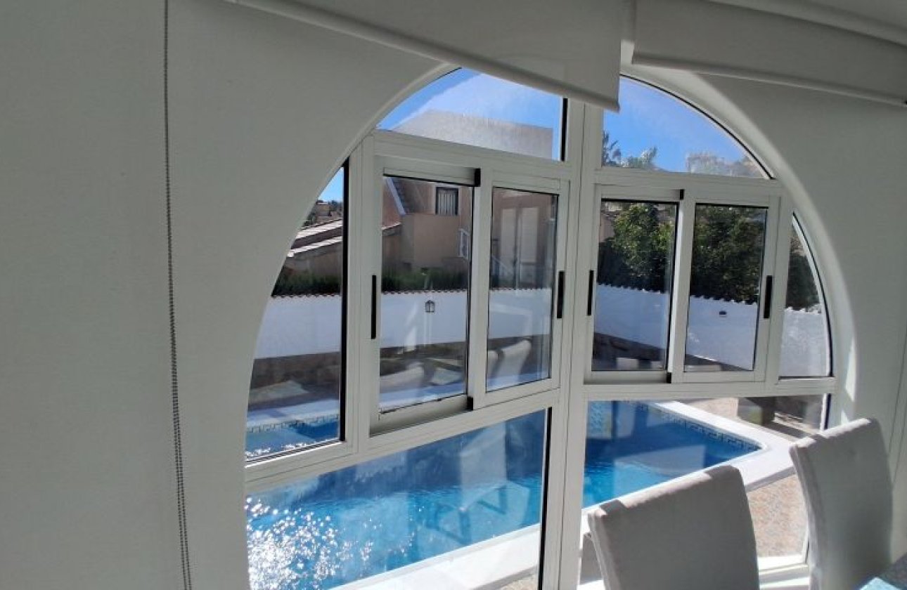 Revente - Villa -
Rojales - Inland