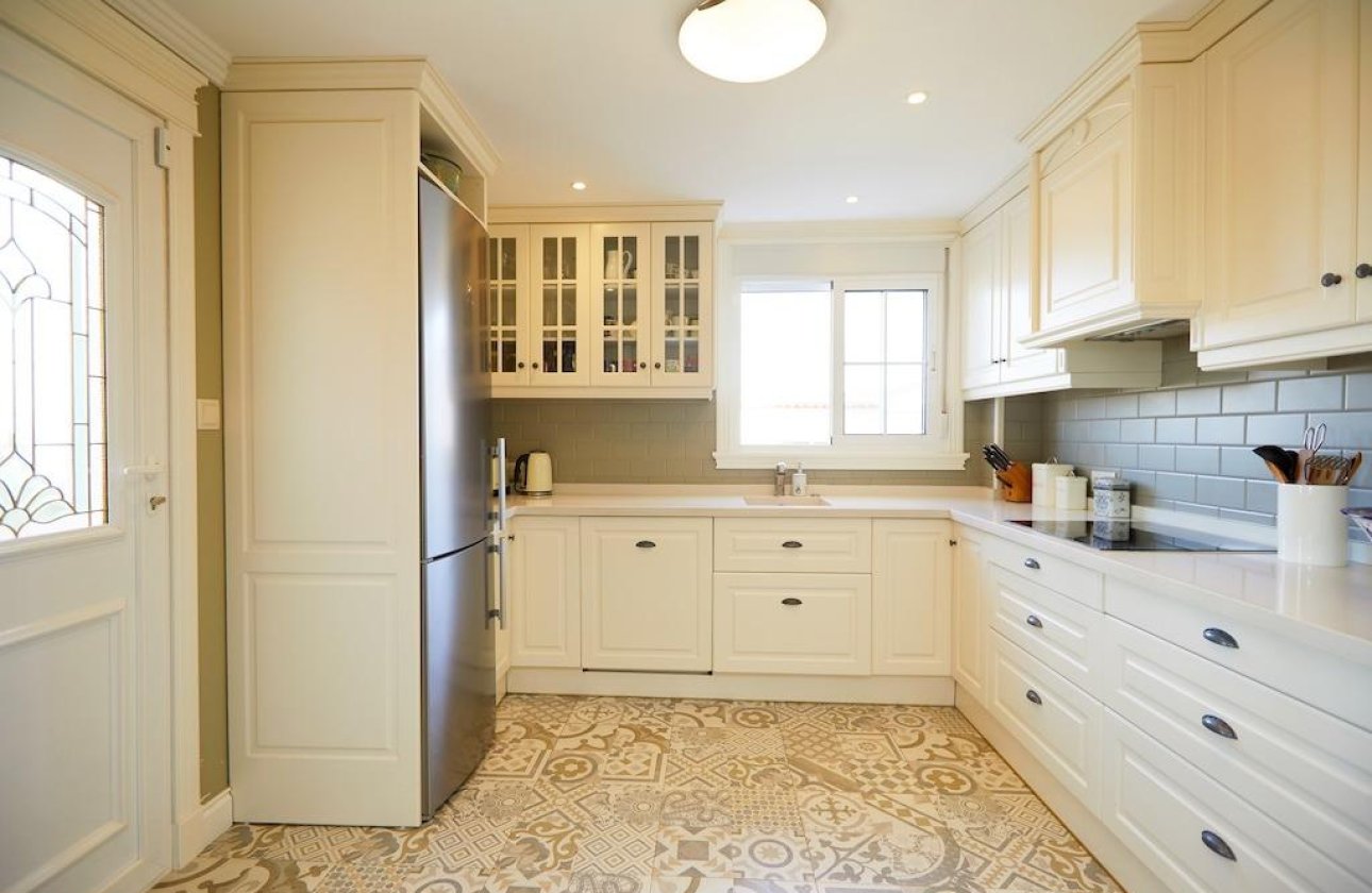 Revente - Villa -
Rojales - Inland